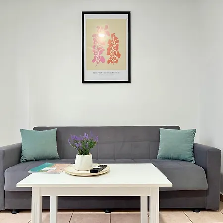 Bright & Spacious In Town, Near The - No 3 * Città di Kos