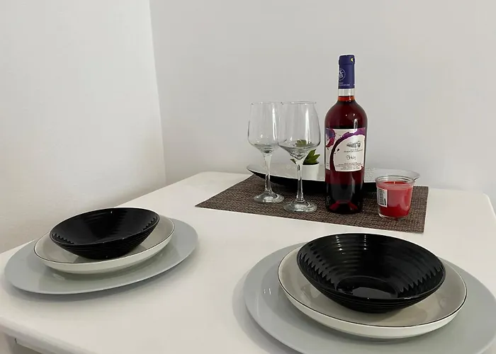 Bright & Spacious In Town, Near The - No 3 Città di Kos