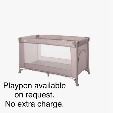 Διαμέρισμα Bright & Spacious In Town, Near The - No 3 *