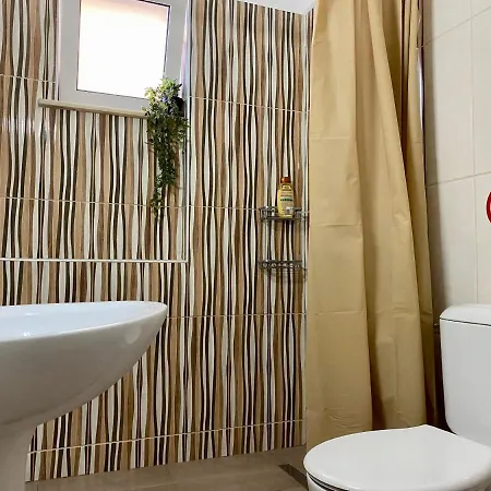 公寓 Bright & Spacious In Town, Near The - No 3