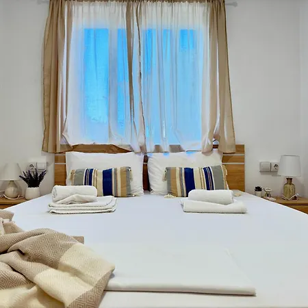 Bright & Spacious In Town, Near The - No 3 公寓 科斯镇